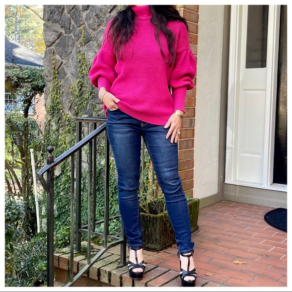 Fabulous Puff Sleeve chic turtle neck sweater - Picture 7 of 7